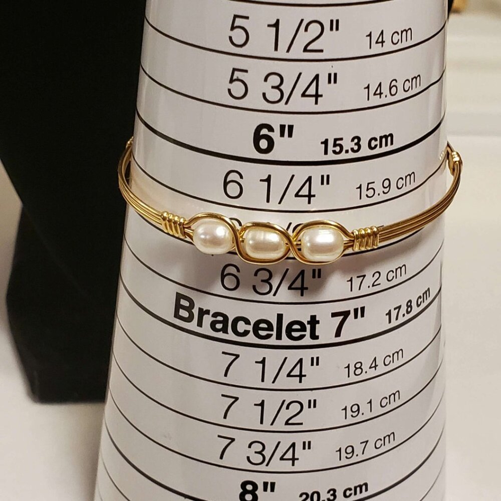 Ronaldo Waverly Pearl 14Kt Gold Wire Bracelet - Picture 3 of 6
